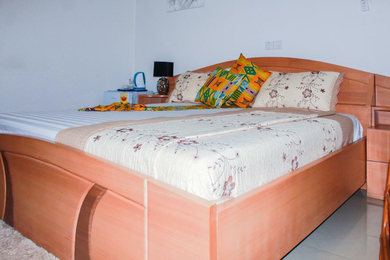 טמה Exotic Palace Hotel מראה חיצוני תמונה