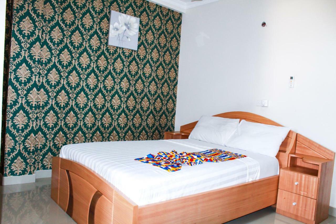 טמה Exotic Palace Hotel מראה חיצוני תמונה